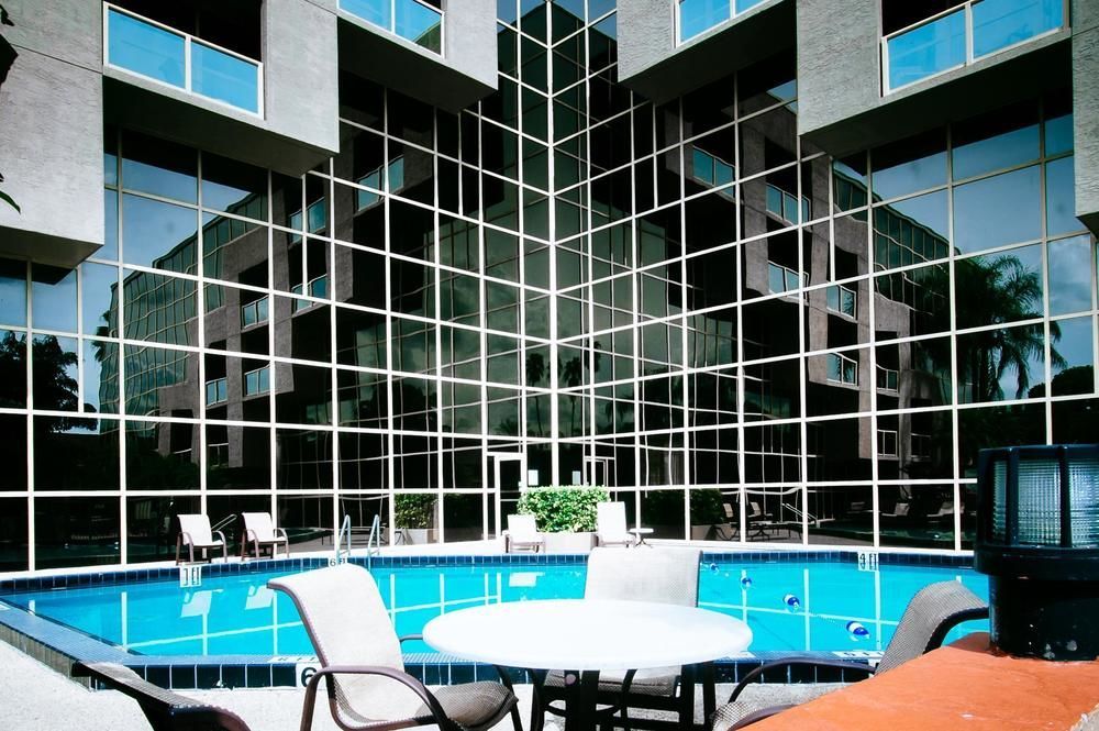 Sawgrass Grand Hotel And Suites Sports Complex Sunrise Bagian luar foto