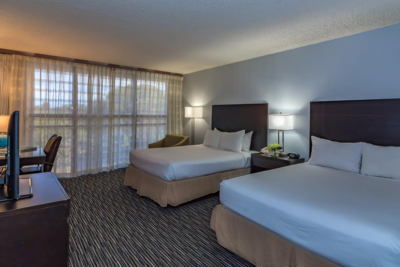 Sawgrass Grand Hotel And Suites Sports Complex Sunrise Bagian luar foto