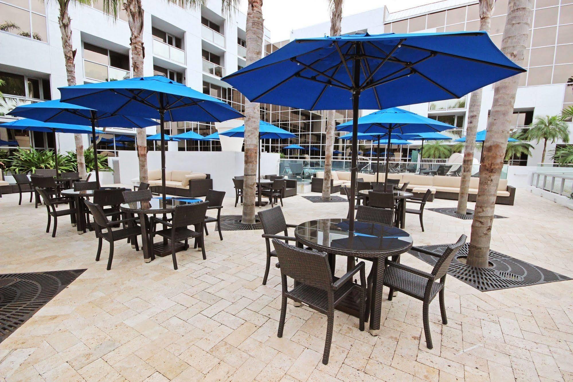 Sawgrass Grand Hotel And Suites Sports Complex Sunrise Bagian luar foto